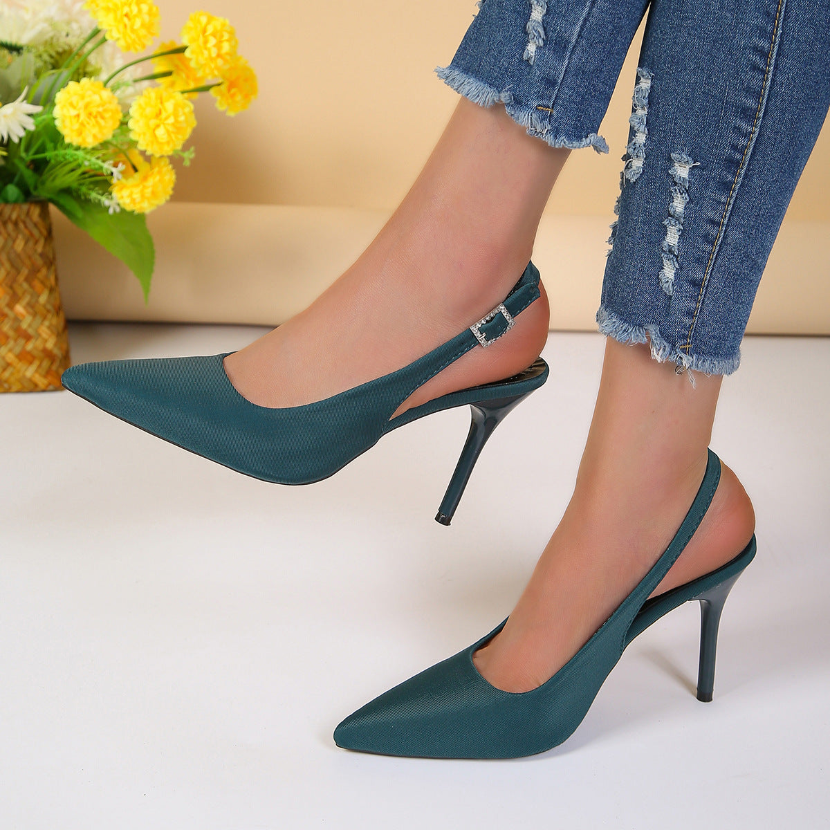 Pointed Toe Buckle Sandals Fashion