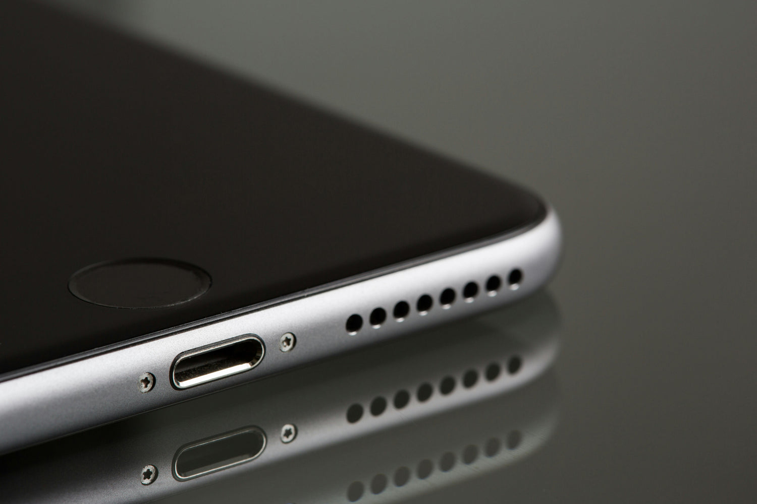 Phones & Accessories