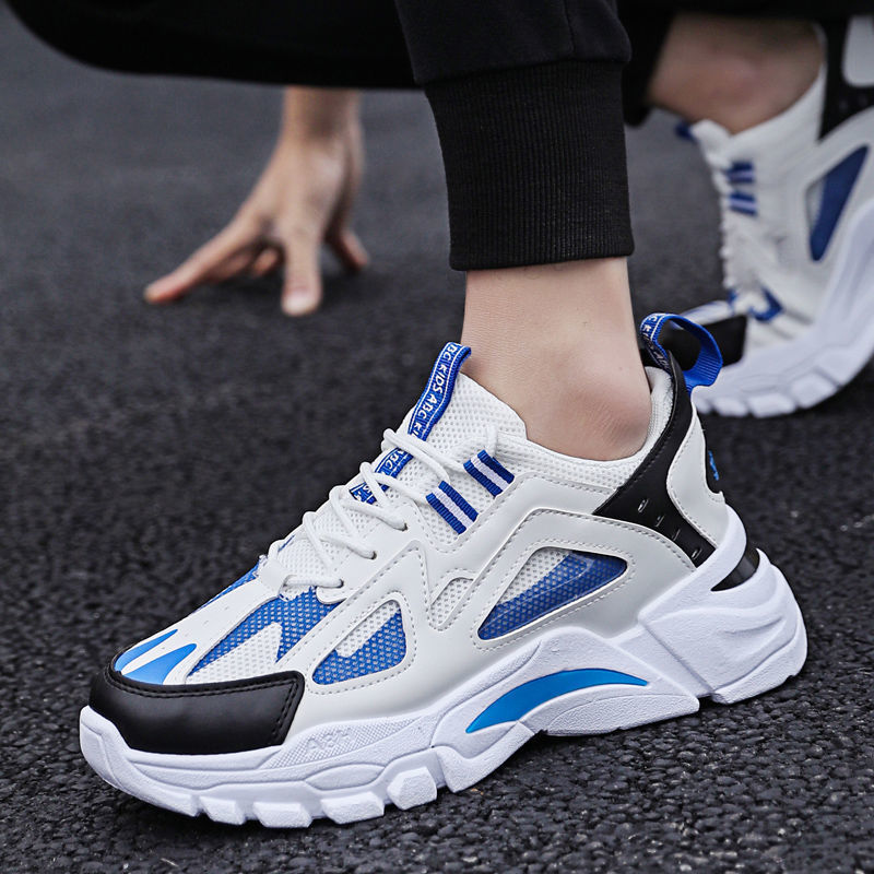 White Sneakers Men