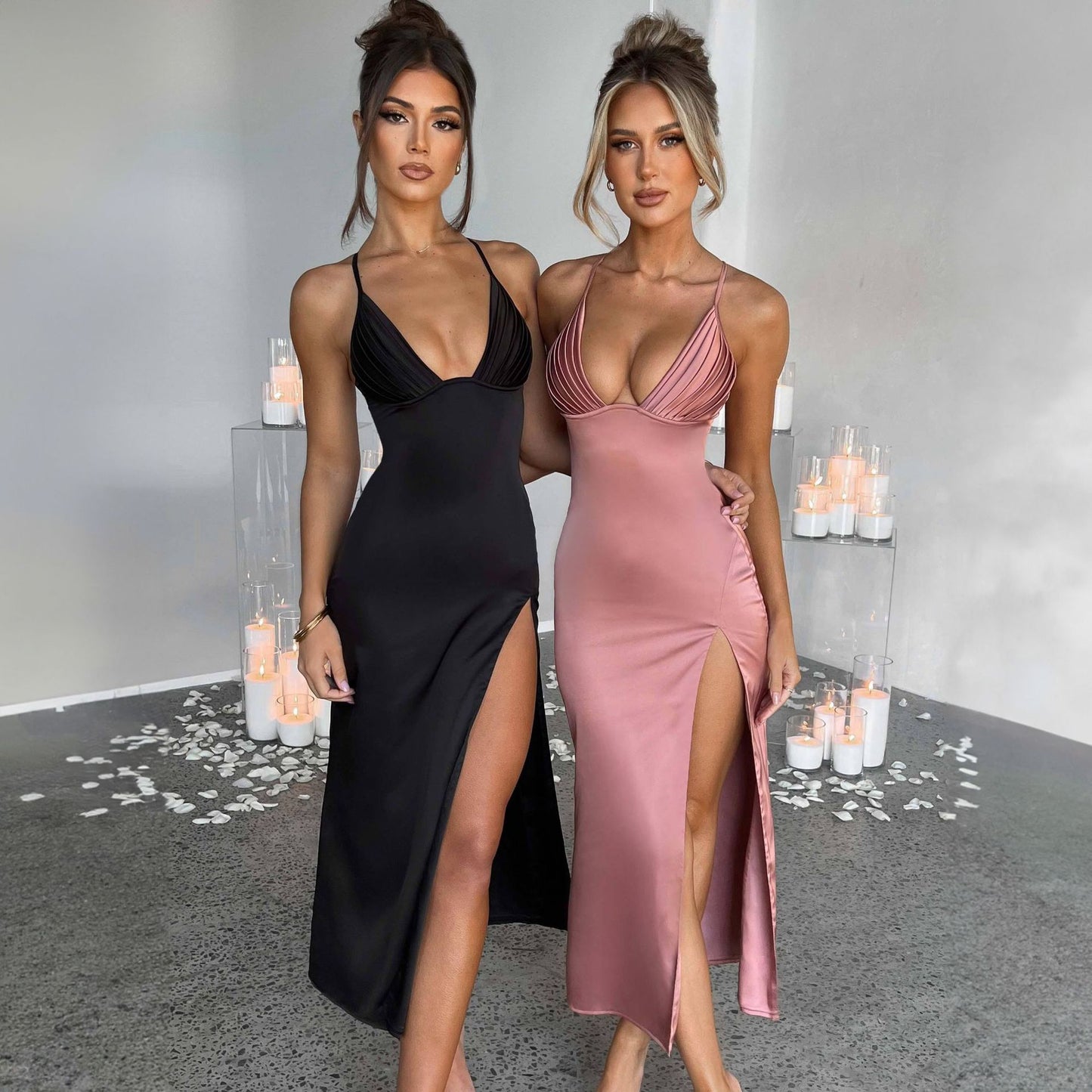 Deep V-neck Sleeveless Backless